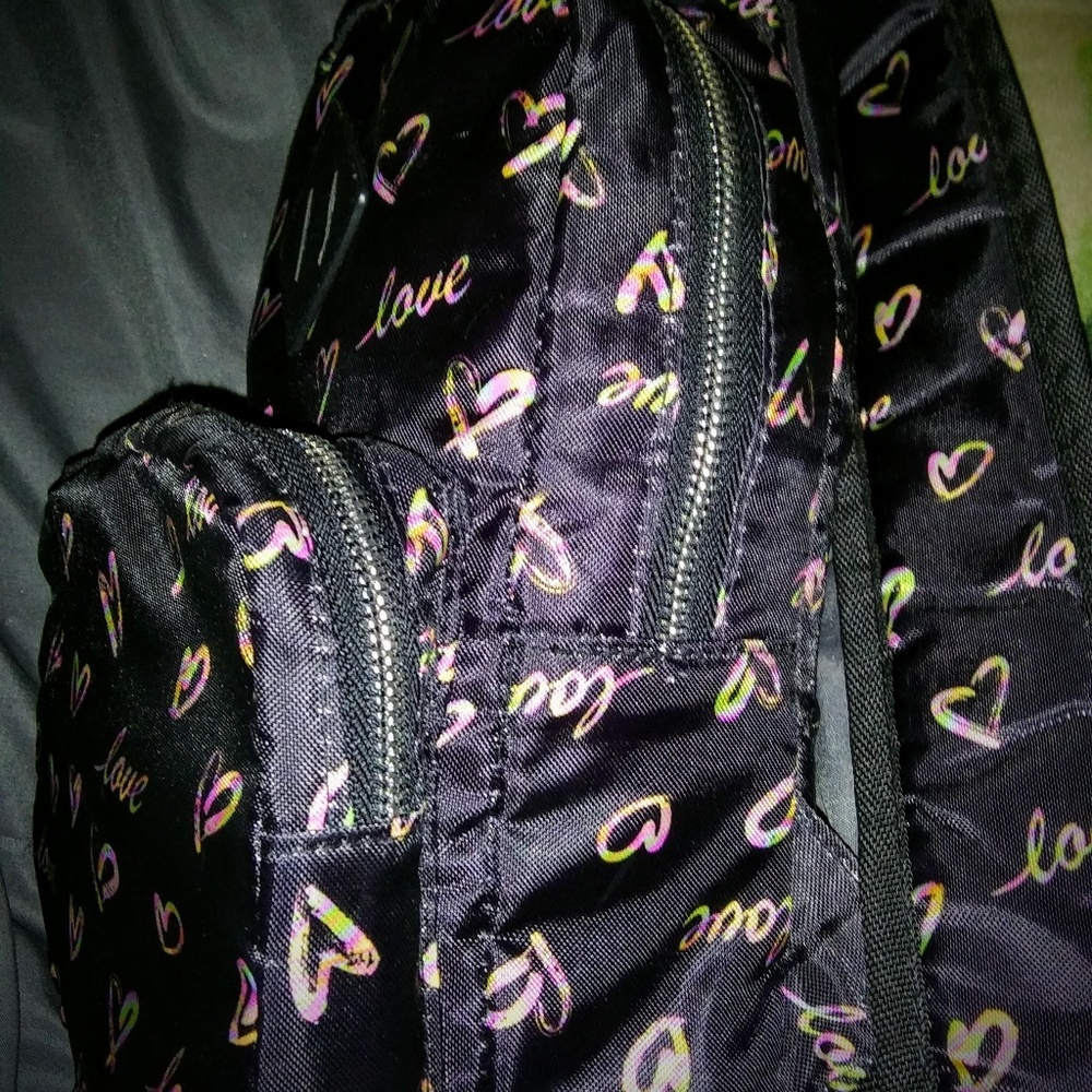 Cross over backpack - Picture 3 of 3